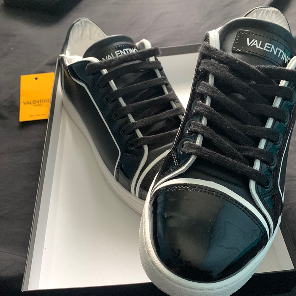 Ermione Black And White Valentino’s, size 9.5 US men’s